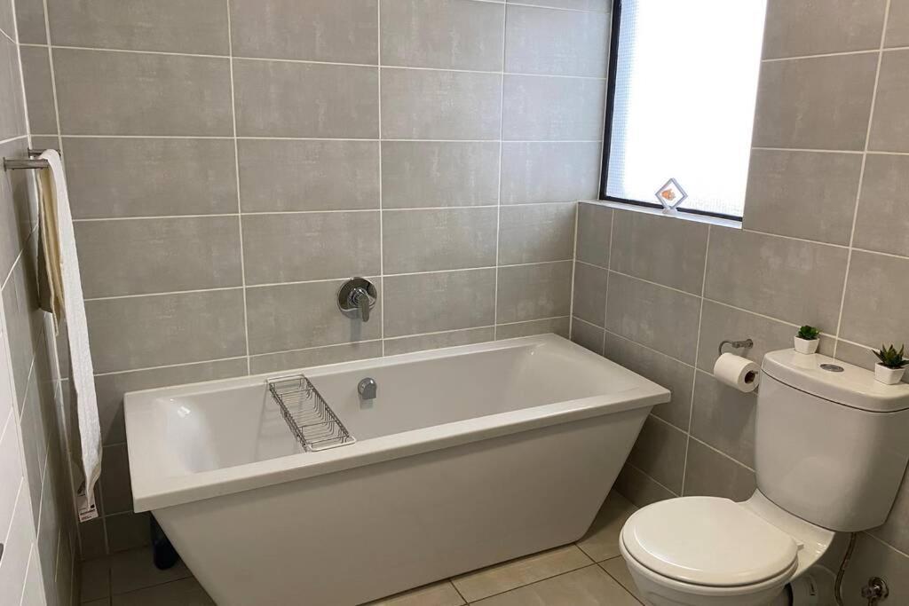 Penthouse 172 At The Blyde Crystal Lagoon Apartment Pretoria Bagian luar foto