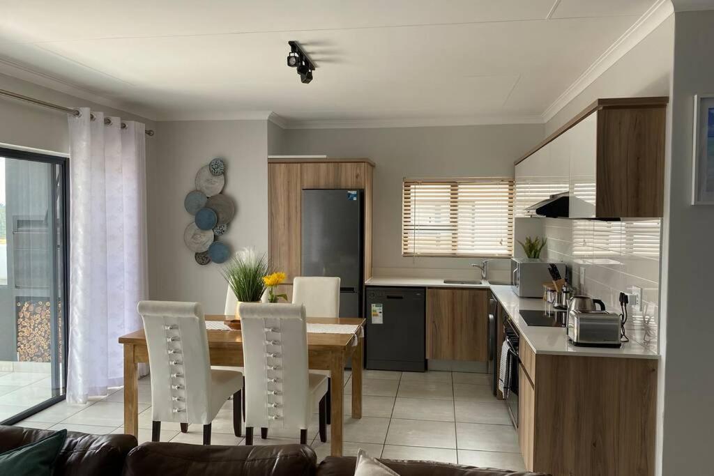Penthouse 172 At The Blyde Crystal Lagoon Apartment Pretoria Bagian luar foto