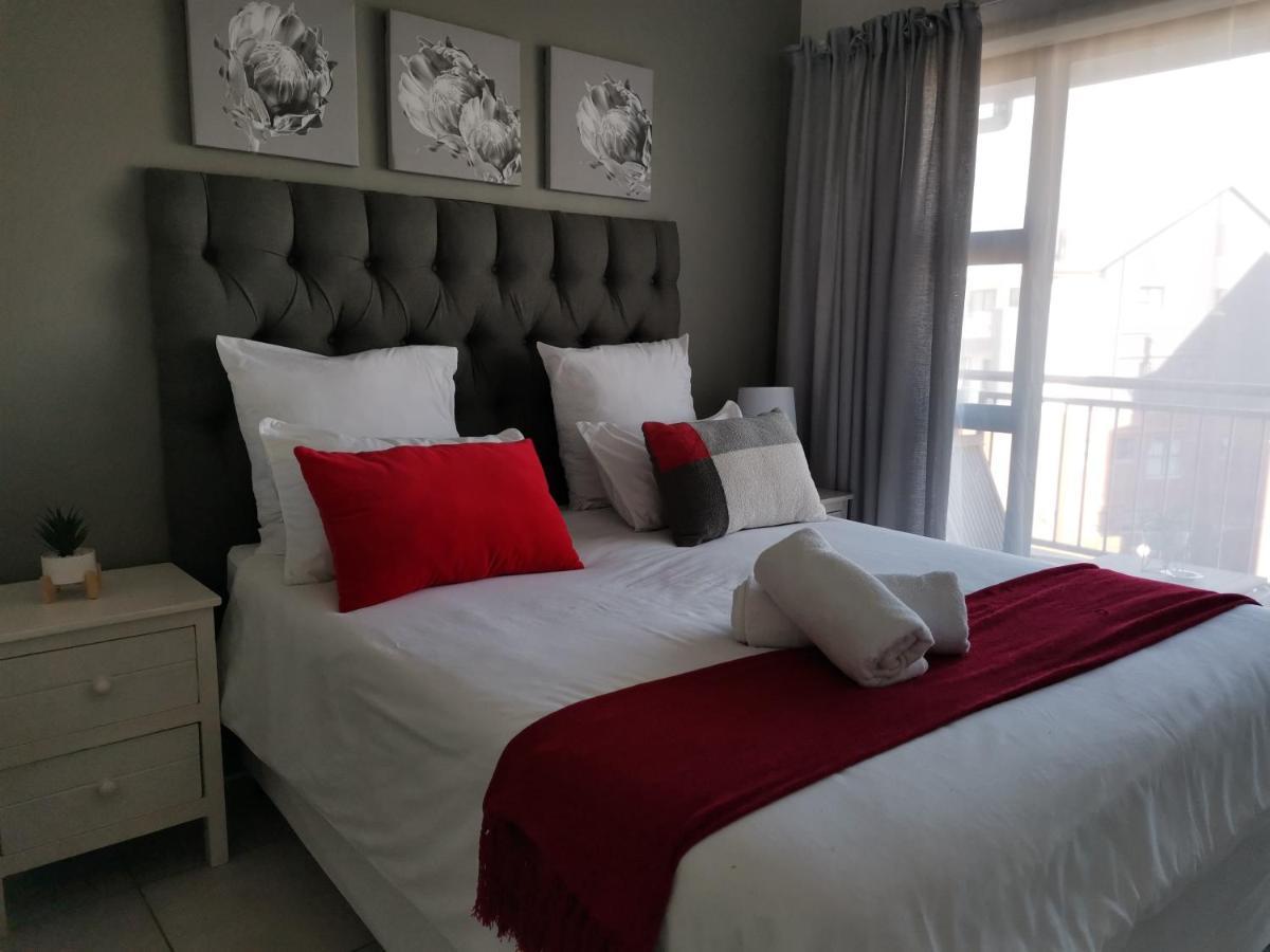 Penthouse 172 At The Blyde Crystal Lagoon Apartment Pretoria Bagian luar foto