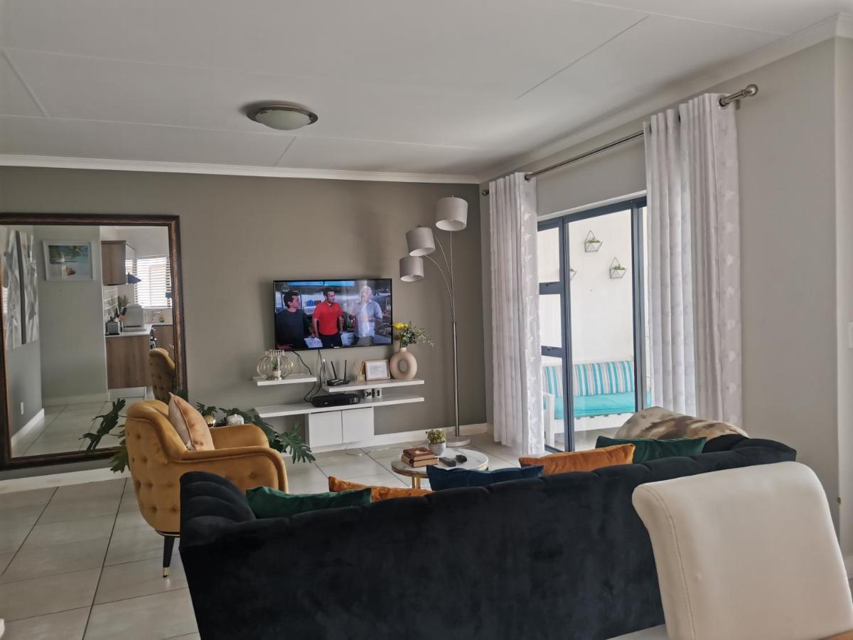 Penthouse 172 At The Blyde Crystal Lagoon Apartment Pretoria Bagian luar foto